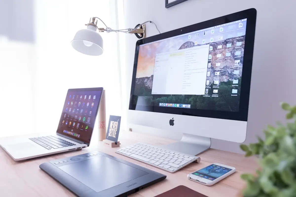 5 essential website features for a small business